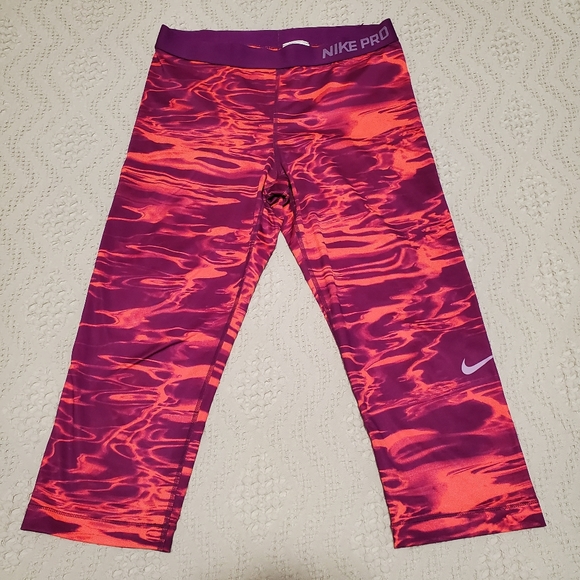 Nike Pro Dri-Fit Cropped Leggings - Picture 3 of 6